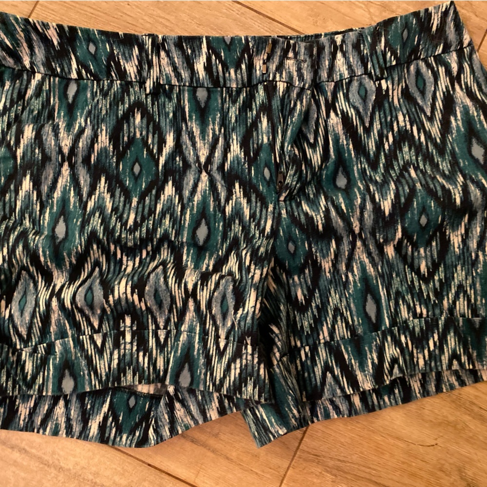 Apt 9 size 14 short